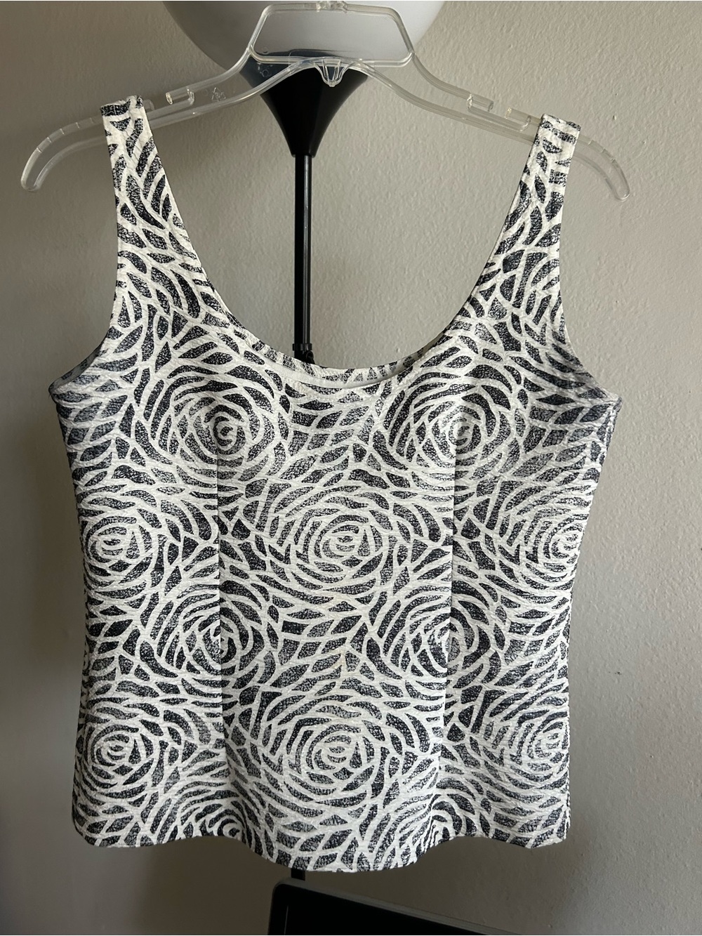 Joseph Ribkoff gray and White Spiral Pattern Tank Top - Picture 5 of 8